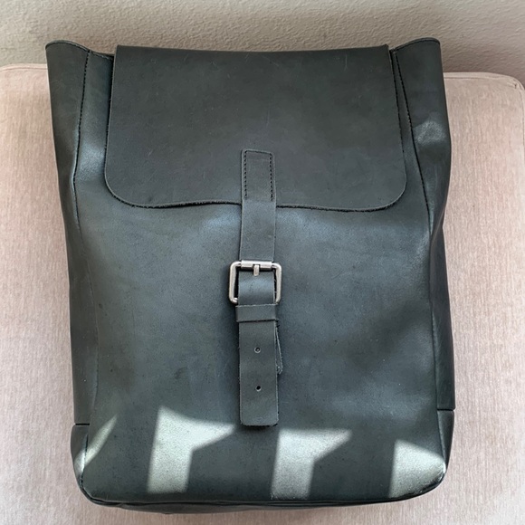 POL Hunter Green Leather Backpack - Picture 10 of 10